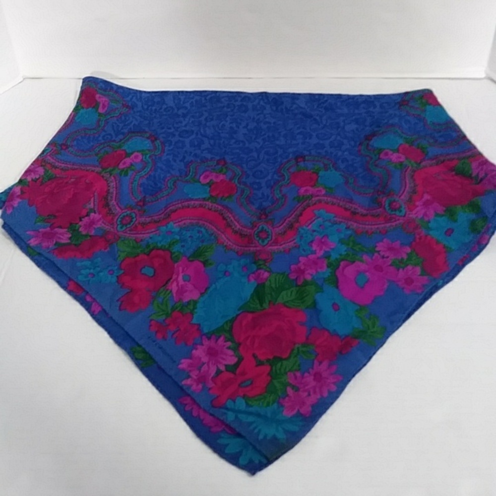 Liz Claiborne Blue Floral Print Square Scarf *EUC*
